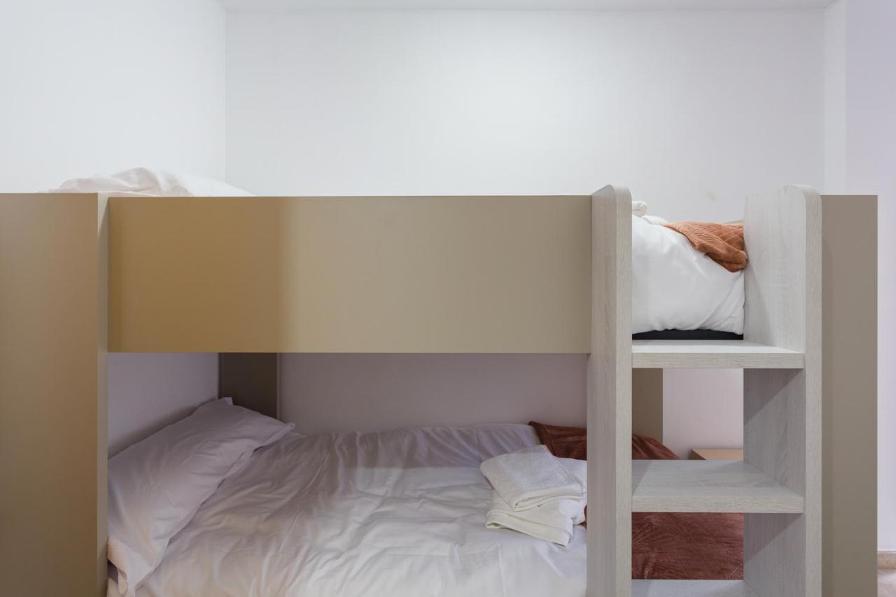 Piso Familiar Cerca Del Centro, Ac Y Wifi Gratis Apartamento Valência Exterior foto