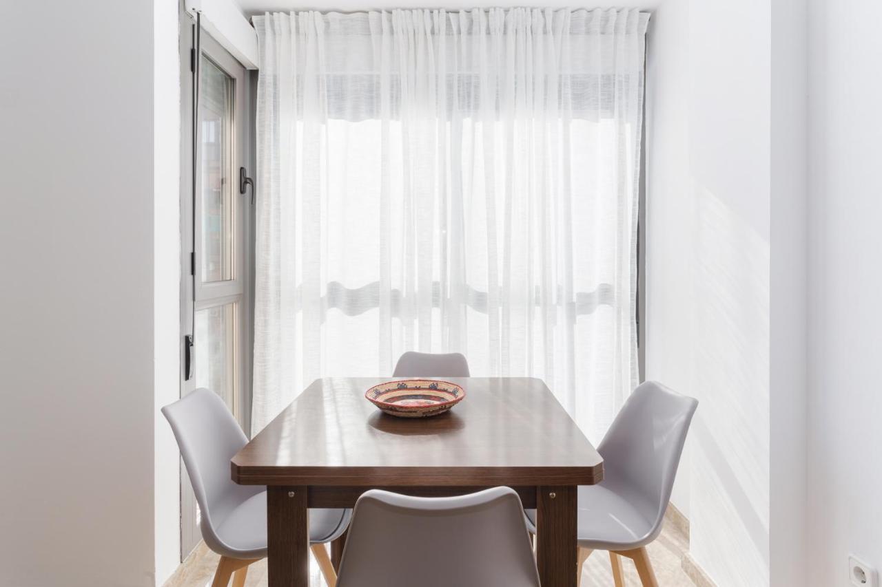 Piso Familiar Cerca Del Centro, Ac Y Wifi Gratis Apartamento Valência Exterior foto