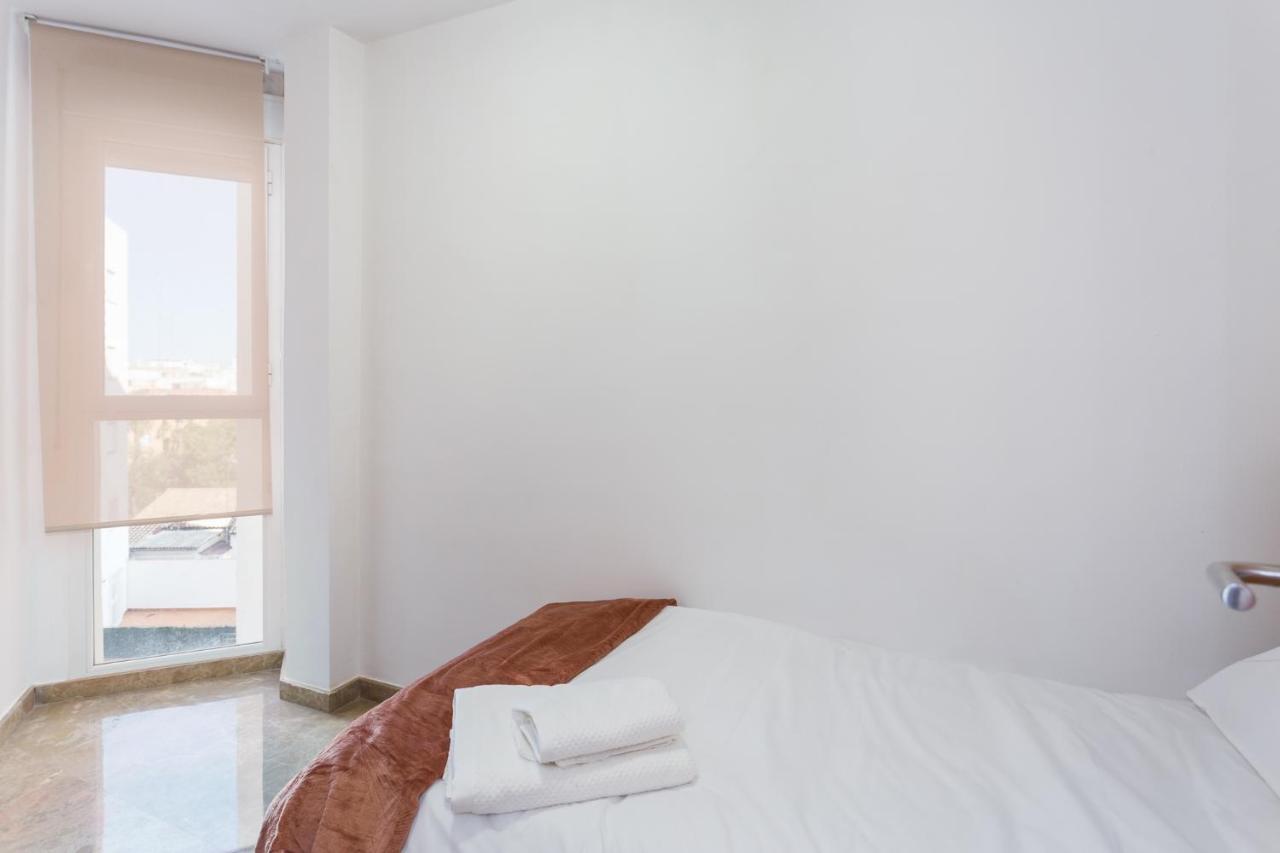 Piso Familiar Cerca Del Centro, Ac Y Wifi Gratis Apartamento Valência Exterior foto